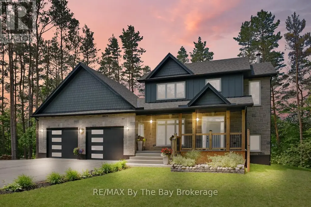 2946 92 County Road, Springwater